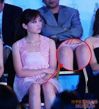 ����Ȧƫ���߹�¶�׵�����Ů