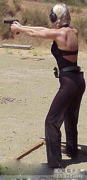 ��˻����ع�  ��䳬���Ը����۵�Ů�ع���ͼ��