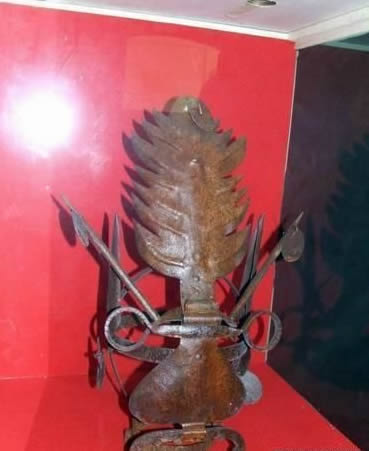 ���̱�̬ ͼ�ҹŴ���������Ů�˵Ĳп��̾ߣ�