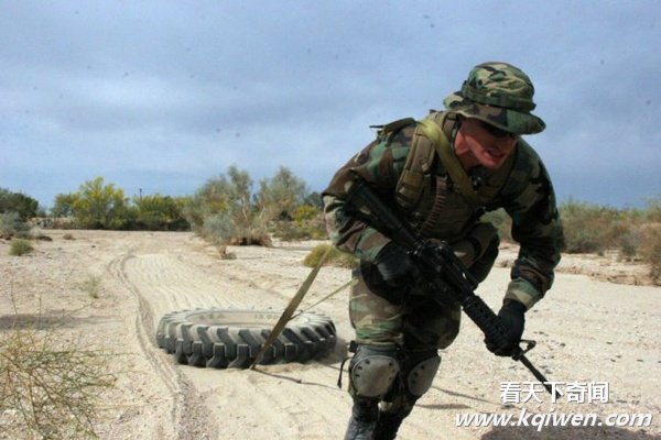 ð��͵�ĺ���ͻ��������ѵ��